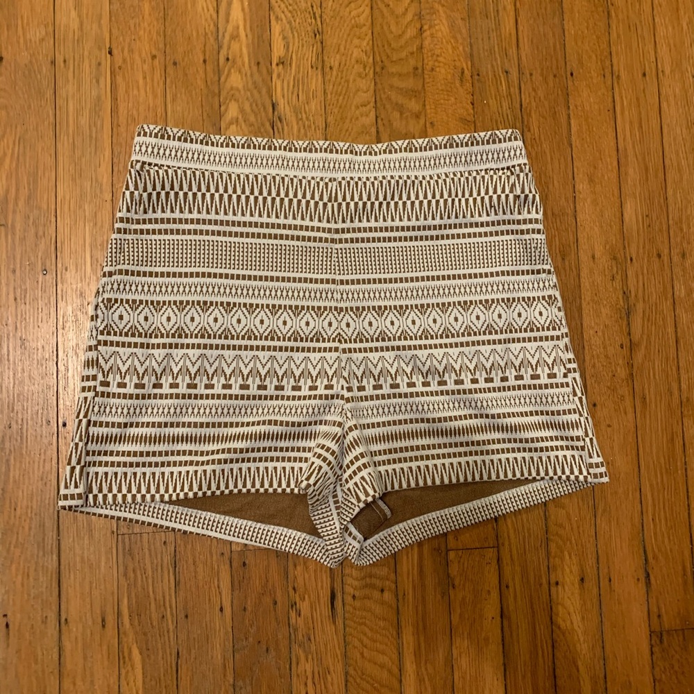 Express geometric patterned shorts (M)